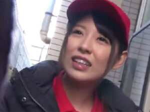 【美女キメセクレイプ】配達に来た美女バイトを媚薬チンポで生ハメレイプ！発情スケベマンコをたっぷり犯して大量顔射