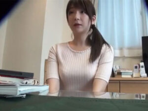 【巨尻家政婦】ムッチリボディ家政婦のドスケベ巨尻に我慢できずにチンポ擦り付け！メス臭いマンコ使ってザーメン大量発射
