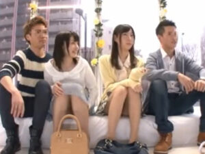 【MM号乱交】MM号にやってきた素人大学生カップル二組が公開乱交生ハメ！いつもと違うチンポの味にNTRアクメ