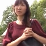 【素人妻中出し】欲求不満な熟女妻をナンパして即ハメ！性欲丸出しのドスケベ密着交尾で飢えたマンコに大量中出し
