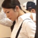 【女教師レイプ中出し】ムチムチボディの熟女教師が屈辱の電車痴漢レイプ！衆人環視の中出し交尾で公開子作りアクメ晒し