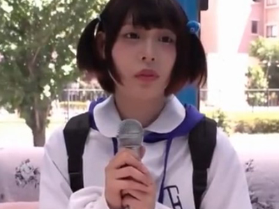 ロリ系素人娘がMM号で初対面チンポに顔射されて恍惚イキ！