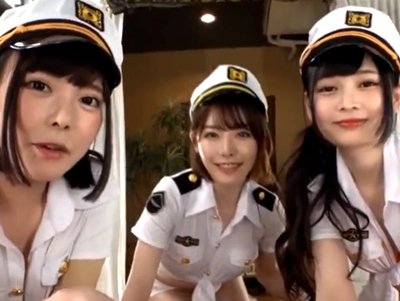 「次は私に出してくださぃ…」痴女ロリ3人とハーレム乱交