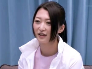【素人妻生ハメ】ママさんバレー帰りの人妻がMM号に登場！マンコからメスの匂いを撒き散らす生交尾で不倫NTRアクメ