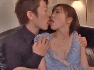 【美女ベロキス】スケベ顔の美女ギャルとベロキスしながら密着生交尾！ヌルヌルマンコをたっぷり犯しまくる