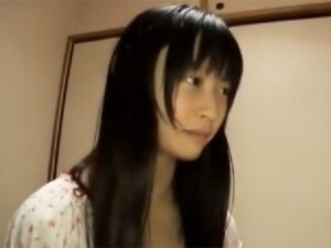 【父娘近親相姦】同じ布団で眠るロリJC娘の甘い匂いに我慢できずに禁断の近親相姦！ベロキスしながらザーメン中出し