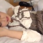 【美少女生ハメ】生チンポ大好きなドスケベ美女のヌルヌルマンコをチンポでガン突き！濃厚ザーメンをたっぷり顔射