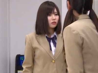 親友の身代わりになって教師にレイプされる美少女JK！