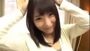 【JDナンパ中出し】愛撫の快楽に美人JDが完全屈服！マンコをズボズボ突かれてベッドの上で腰ガクガク生中出し