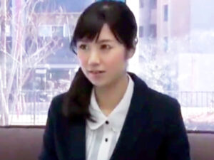 【童貞喰いOL】MM号にやってきた美女OLが童貞チンポをつまみ喰い！発情した清楚マンコでザーメンを搾り取る