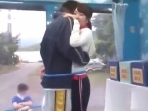 【素人JD騎乗位パコ】MM号でラップキスから雪崩れ込み合体！チンポを丸呑みして自ら腰を振り、腰ガクガクで絶頂悶絶！
