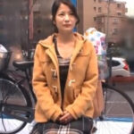 【人妻潮吹き】アクメ自転車で疼いた美人妻マンコに生チンポ挿入！生ハメ交尾に潮吹きが止まらず本気でガチ絶頂！