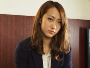 【美人妻不倫】ネットで見つけた欲求不満な美人妻の身体を生チンポで犯しまくる！スケベマンコを愛液まみれにしてNTRアクメ！