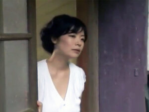 【チンポ喰い田舎人妻】田舎暮らしの欲求不満が大爆発！誰のチンポでもスケベ顔でしゃぶってマンコ喰いする淫乱妻！