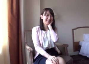 【美人妻生ハメ】エッチな奥さんと濃厚ハメ撮り交尾！目隠しで敏感になったマンコに突き刺さるチンポでNTRザーメン大量顔射