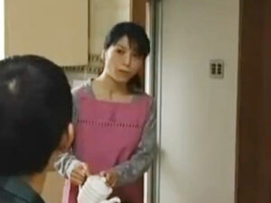 【人妻近親相姦】体が疼く美熟女妻が息子と禁断の近親相姦！濃厚密着生交尾でチンポ根元までしゃぶって顔面ぶっかけ