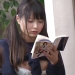 【なつめ愛莉】本屋でエロ本読んでオナニー始めちゃうスケベなJKを痴漢レイプ！お望みの生チンポをロリマンコにぶち込む