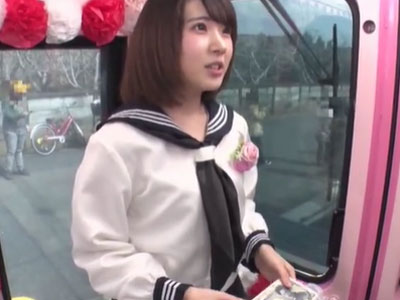 「ぇ‥手で‥？」ロリ系美少女が企画で勃起チンポを手コキ抜き