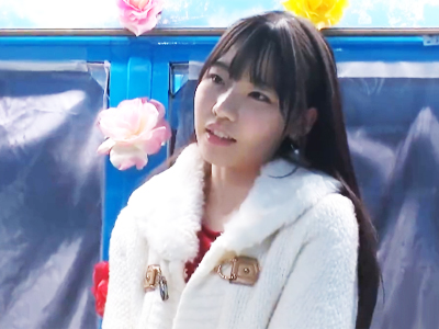 ヤリたい盛りの19歳スレンダー美少女にマシンバイブとチンポで飛び切りの快楽プレゼントｗ