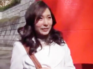【熟女妻不倫】セックスレスに悩むセレブ系美熟女妻と不倫生ハメ！メス臭い完熟マンコを生チンポで躾けてザーメンぶっかけ