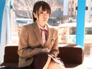 【美少女JK生ハメ】MM号にやってきた美少女JKを言葉巧みに誘って生ハメ！ピチピチマンコを生チンポで堪能して大量ぶっかけ