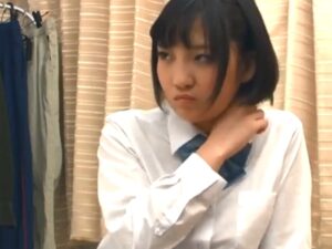 【ロリJK生ハメ】美少女ロリJKがキスの練習でガチ発情！結局本気の生交尾でチンポぶち込まれて下品にアクメ