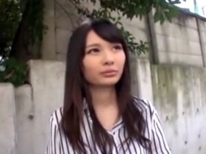 【美少女JD中出し】透明感のある美人JDに素股をお願いしたらうっかり生挿入！そのまま3P生ハメでザーメン大量中出し