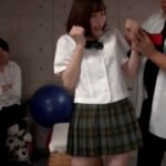 【ロリJK失禁アクメ】清楚な巨乳JKが悪い男と学校生ハメ！フル勃起生チンポにザコマンコ犯されて下品な失禁アクメ
