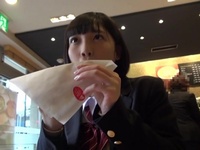 【ロリJK3P】笑顔が可愛いロリJKがおじさん相手に3P交尾！臭いチンポしゃぶりながらマンコ犯されてザーメン搾り取りアクメ