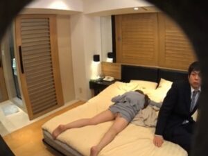 【巨乳OLぶっかけ】飲み会のあとの同僚OLをホテルに連れ込み生ハメ交尾！蒸れたマンコをたっぷり犯してザーメンぶっかけ