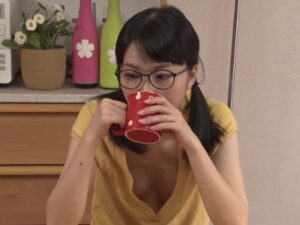 【ロリ妹近親相姦】家で無防備な姿を晒すロリJK妹に我慢できずに近親相姦！キツキツロリマンコに禁断ザーメン大量中出し